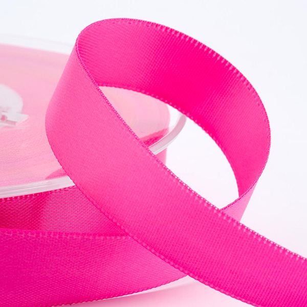 Hot_Pink_Satin_600x600px